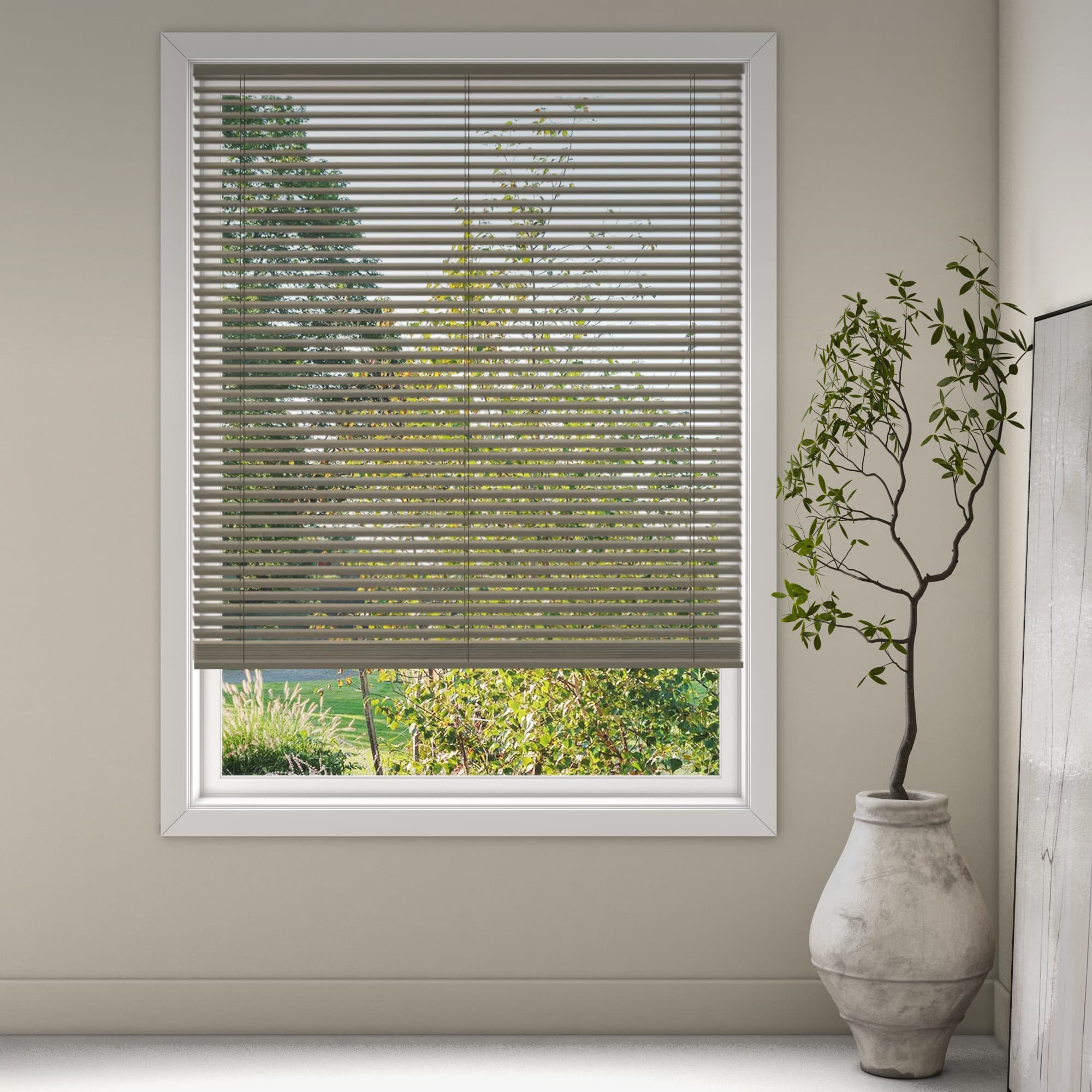 Robust 8341 Wood Venetians