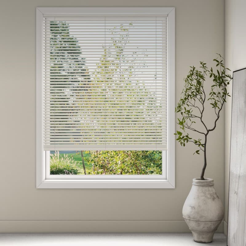 Java 8384 Wood Venetians