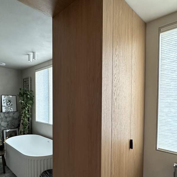 Real Homes: Explore Roller blinds and Duette shades with PowerView® automation