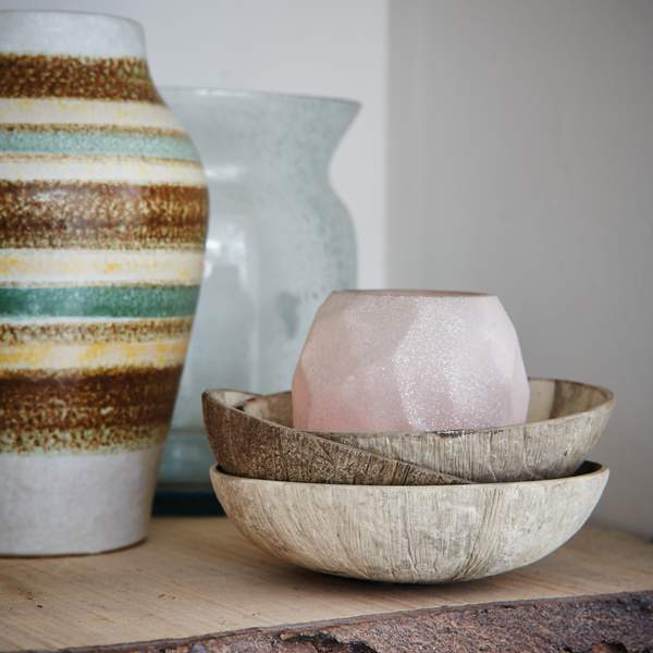 Forget Flowers: How To Decorate With Vases