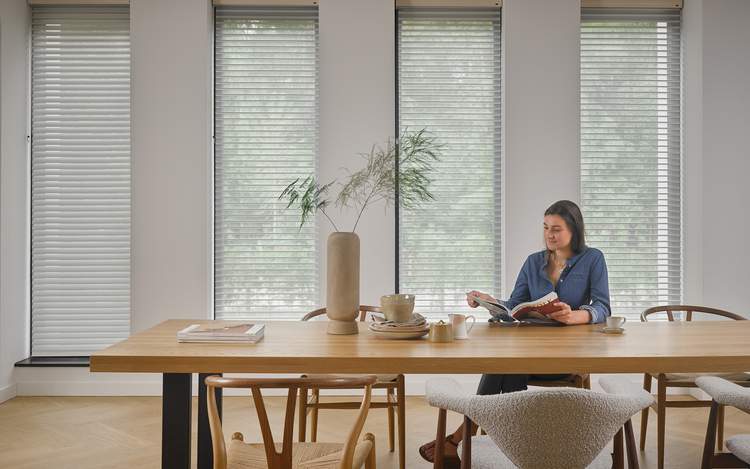 Practical Guide To Choosing Your Blinds - luxaflex.co.uk