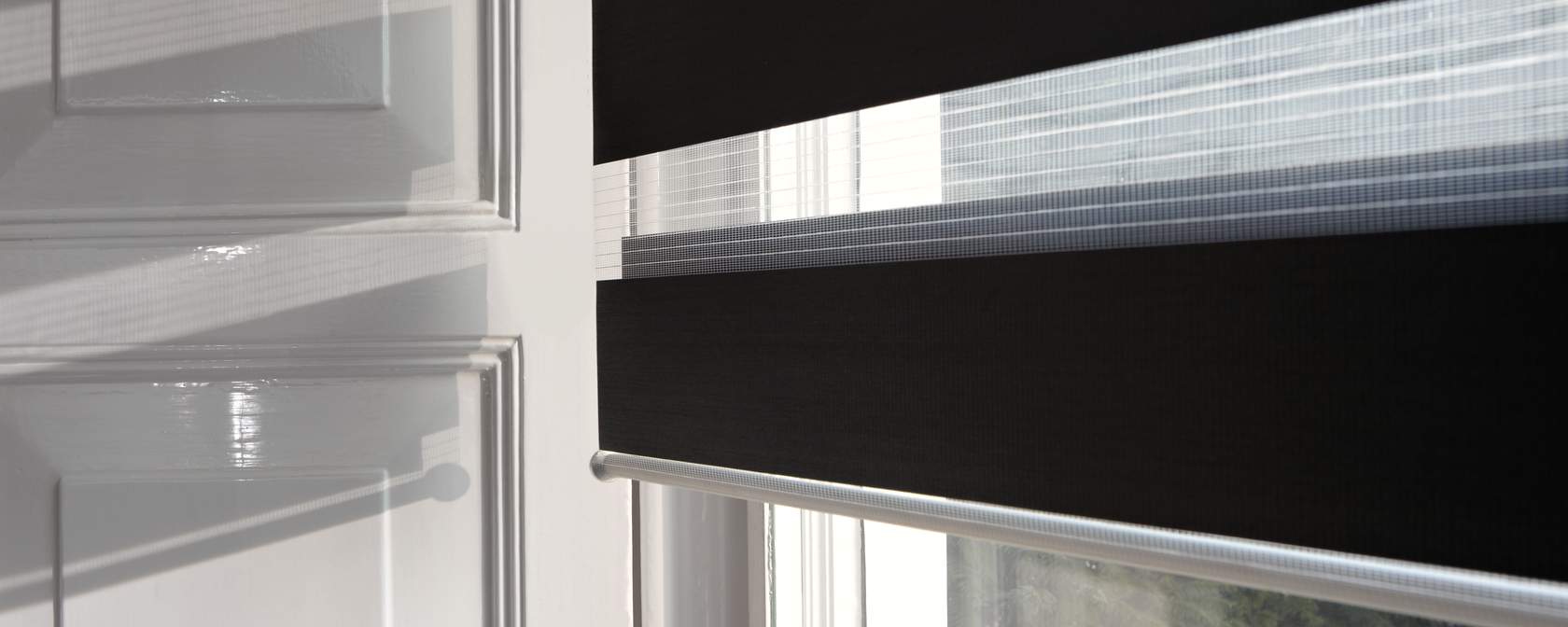 Mortal moreel lotus Twist® Day & Night Blinds | Made to Measure - luxaflex.co.uk