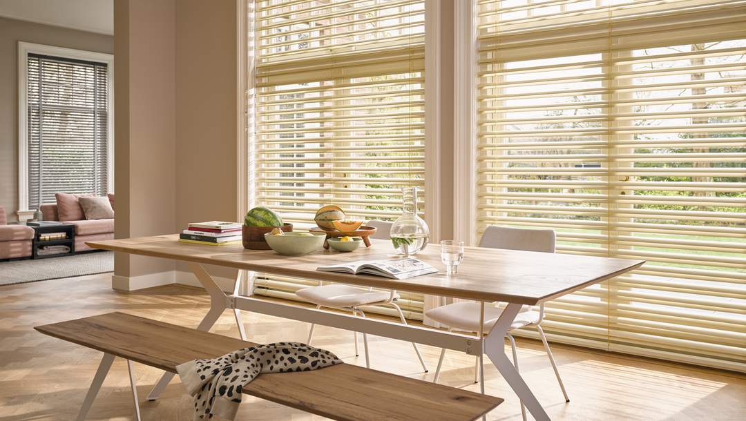 venetian blinds gold dining room