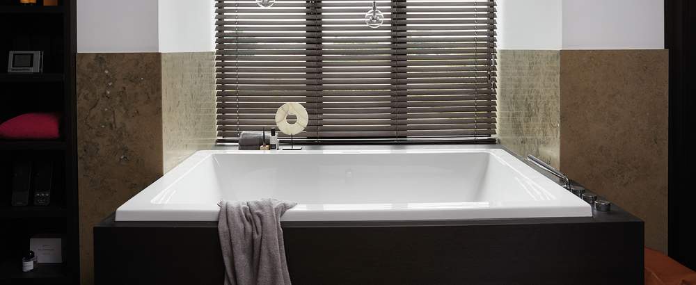 Luxaflex® Wood Blinds - Bathrooms