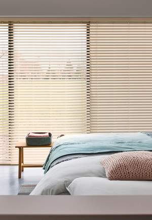 Made to measure wood blinds