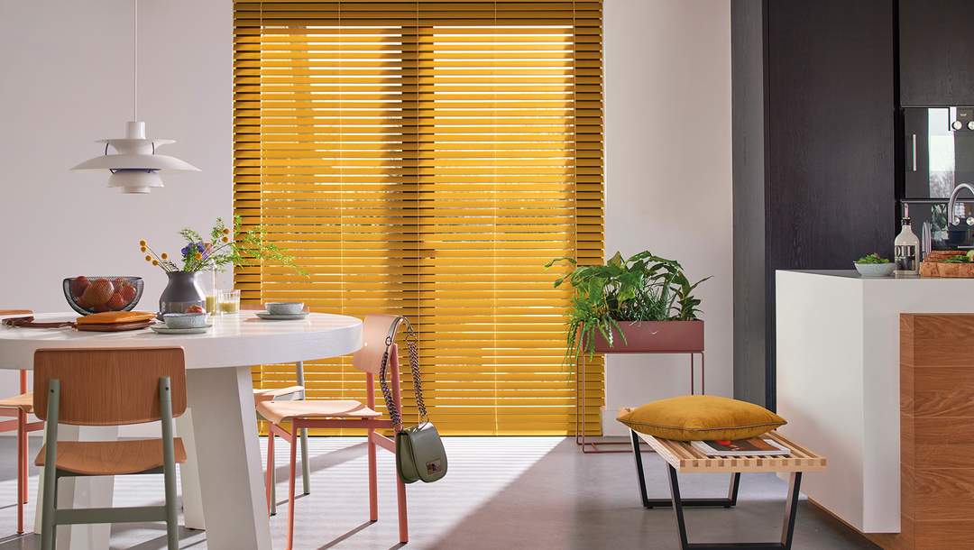 wood blinds luxaflex