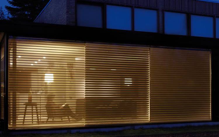 Extra wide window blinds from outside