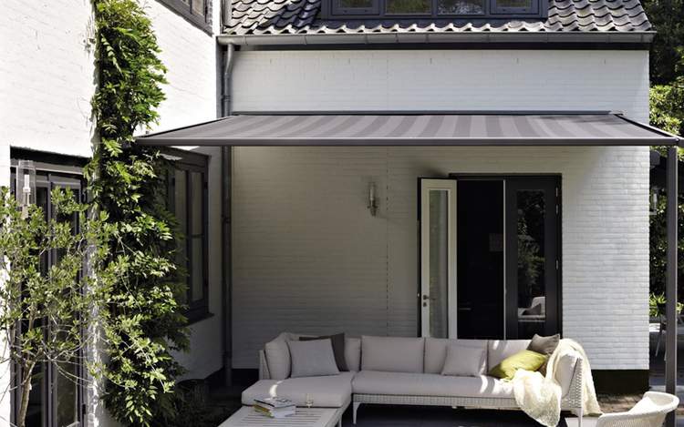 How To Choose The Right Awnings For Your Home