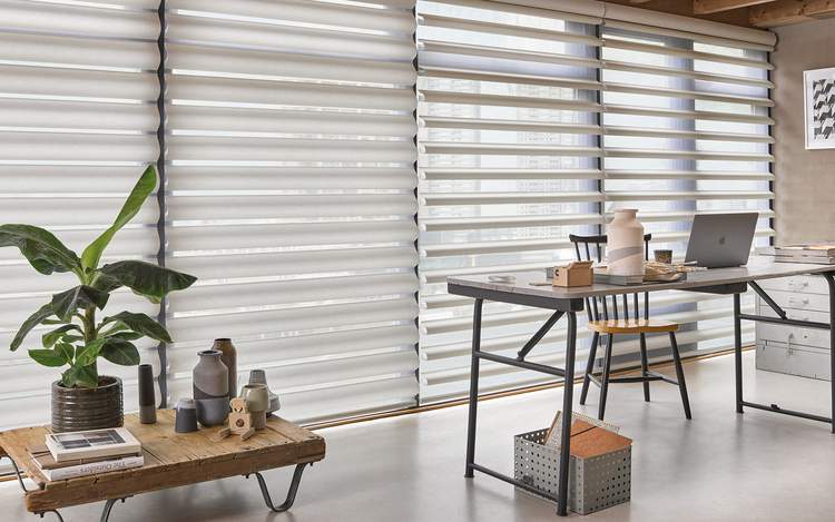Electric blinds UK - Pirouette® Shades