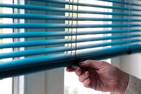 Venetian Blinds with LiteRise® Operation